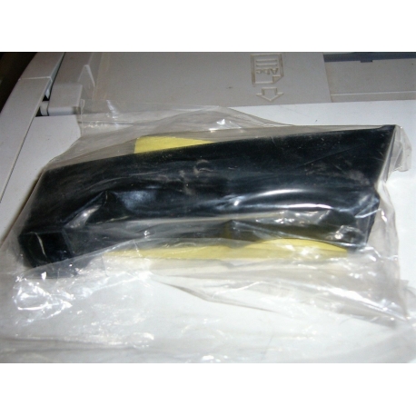 GOMMA IMPUGNATURA DESTRA PER MOTOSEGA ECHO VECCHI MODELLI 35101200131 ORIGINALE GOMMA IMPUGNATURA DESTRA PER MOTOSEGA ECHO VECCHI MODELLI 35101200131 ORIGINALE