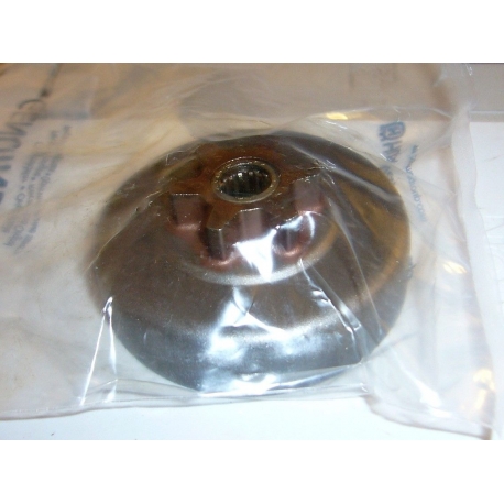 CAMPANA 3/8 6 DENTI FRIZIONE MOTOSEGA JONSERED RICAMBIO ORIGINALE 530047061 CAMPANA 3/8 6 DENTI FRIZIONE MOTOSEGA JONSERED RICAMBIO ORIGINALE 530047061